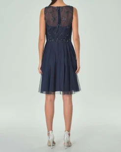 Abito corto blu navy in tulle senza maniche con corpetto ricamato in perline tono su tono