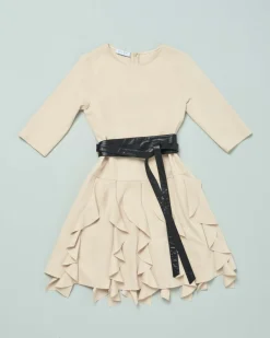 Abito Elsy beige con maniche a tre quarti e gonna con rouches 40-44