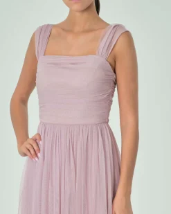 Abito lungo rosa tonalità fredda in tulle senza maniche e corpetto drappeggiato