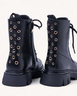 Anfibio Ihlen Gioseppo nero in pelle stringato con borchie