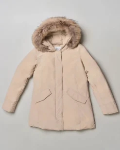 Arctic Parka Woolrich in Uraban Touch beige con cappuccio con pelliccia