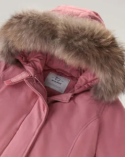 Arctic Parka Woolrich rosa antico con pelliccia racoon staccabile