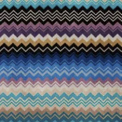 Asciugamano Giacomo in spugna di cotone a fantasia chevron nelle nuance dell'azzurro