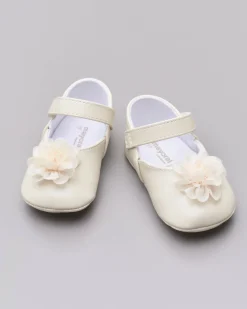 Ballerine in similpelle color panna con fiore in tulle applicato sul davanti e listino