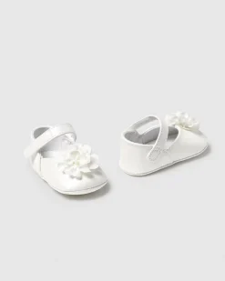 Ballerine in similpelle color avorio con fiore in tulle