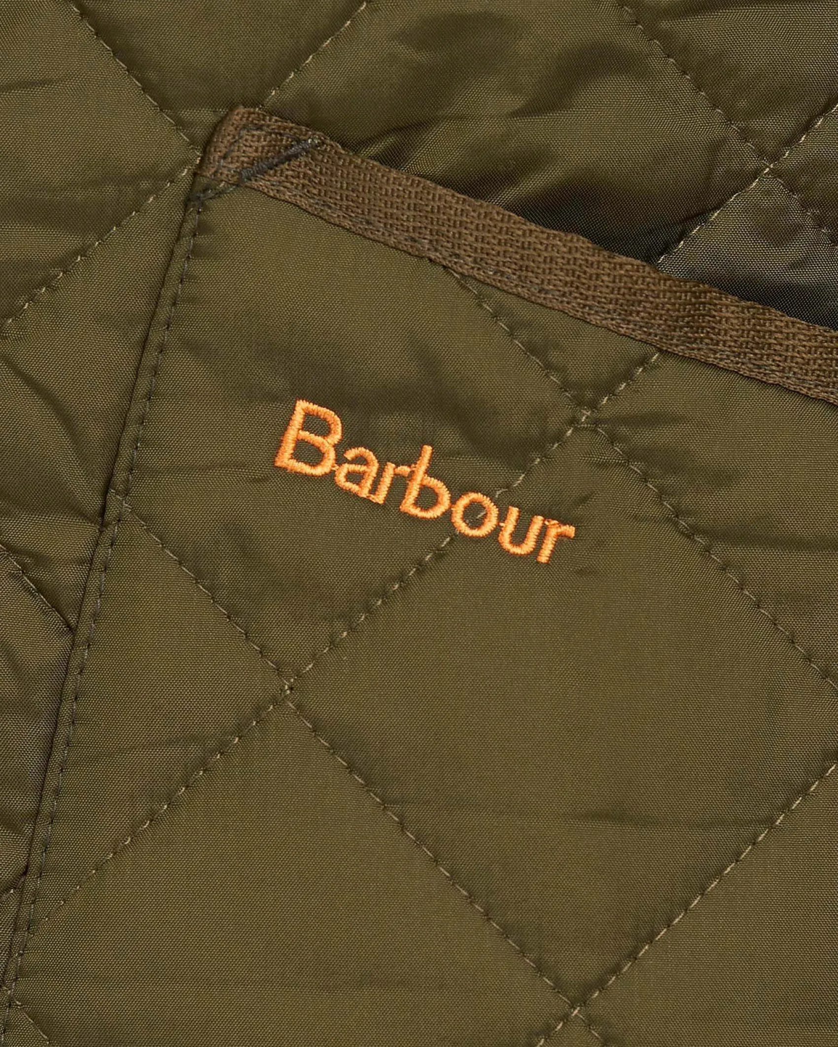 Barbour Liddesdale verde militare trapuntata a rombi con colletto camicia in velluto
