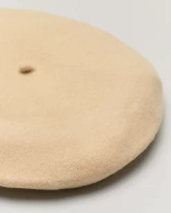 Basco beige in feltro di pura lana