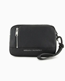 Beauty case Armani Exchange nero in similpelle martellata con logo scritta in metallo
