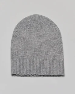 Berretto in cashmere grigio con bordatura lavorata a coste
