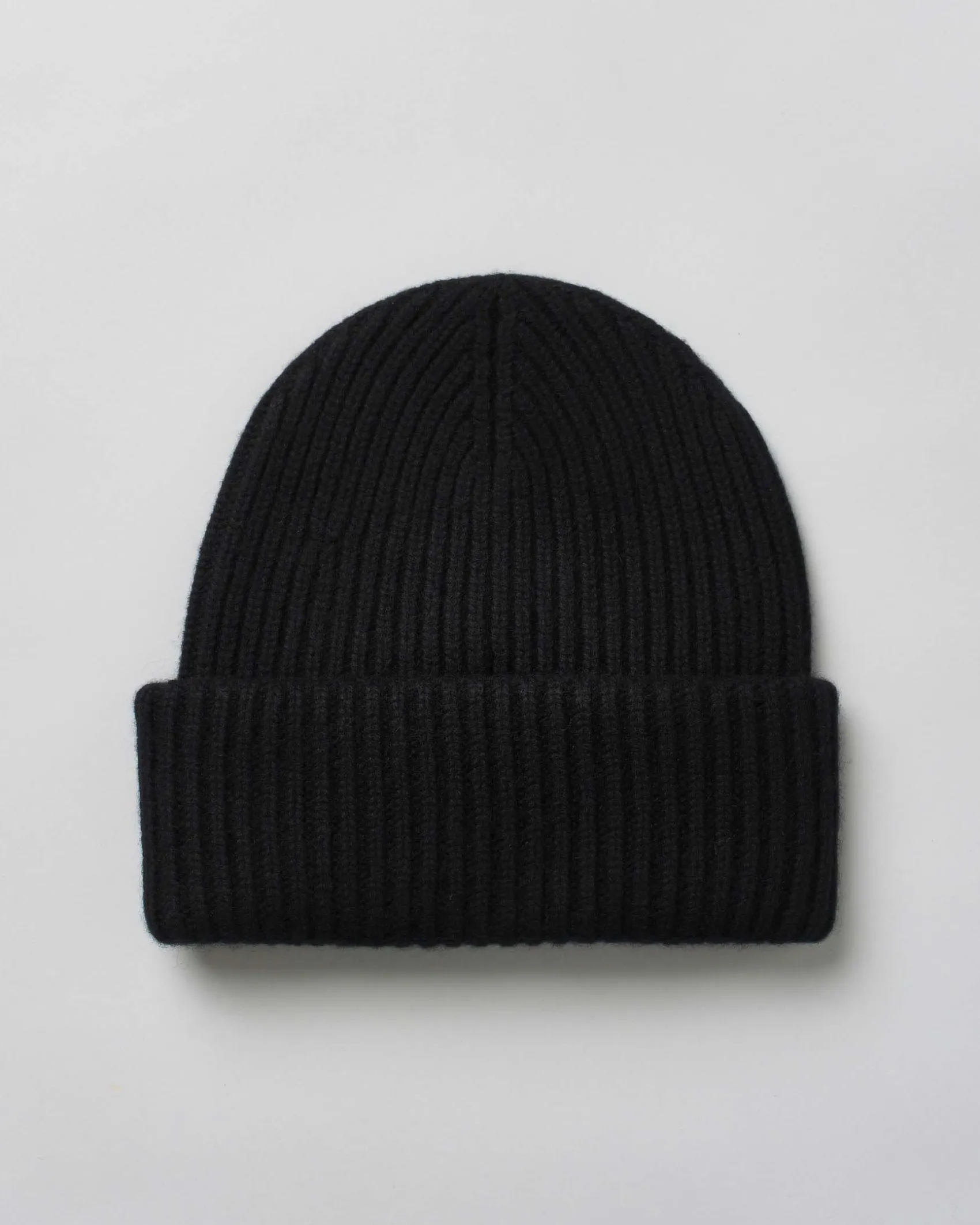 Berretto nero MC2 Saint Barth in lana e cashmere a coste con patch logo cucito sul risvolto