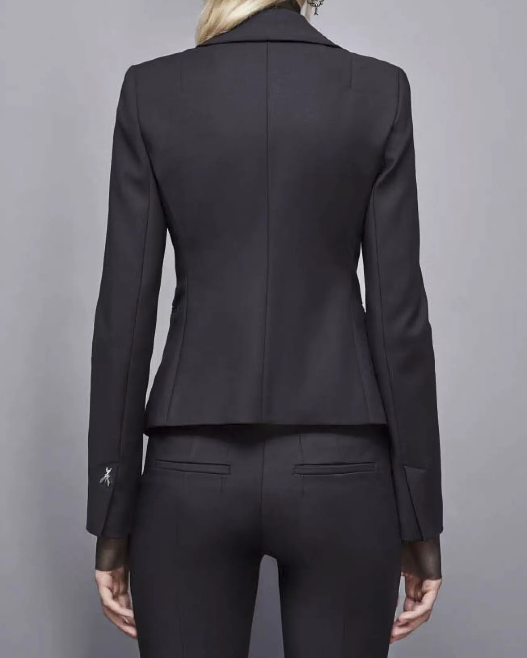 Blazer a due bottoni nero Patrizia Pepe in tessuto tecnico bielastico misto cotone