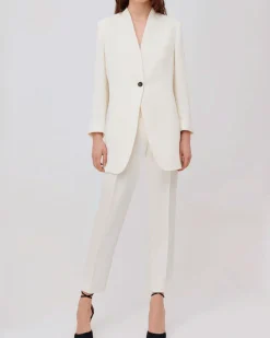 Blazer lungo bianco in crêpe envers satin recycled con scollo a V e chiusura a un bottone Marella ART. 365
