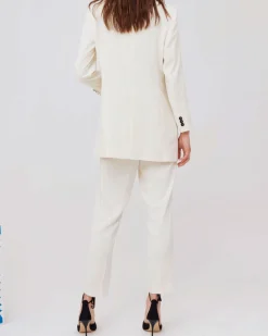 Blazer lungo bianco in crêpe envers satin recycled con scollo a V e chiusura a un bottone Marella ART. 365