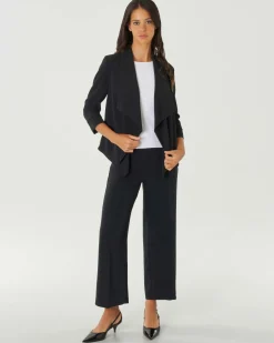 Blazer nero in crêpe con scollo sciallato e maniche tre quarti