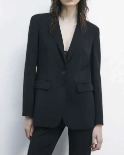Blazer nero over Patrizia Pepe in crêpe stretch dal taglio sartoriale con scollo a rever