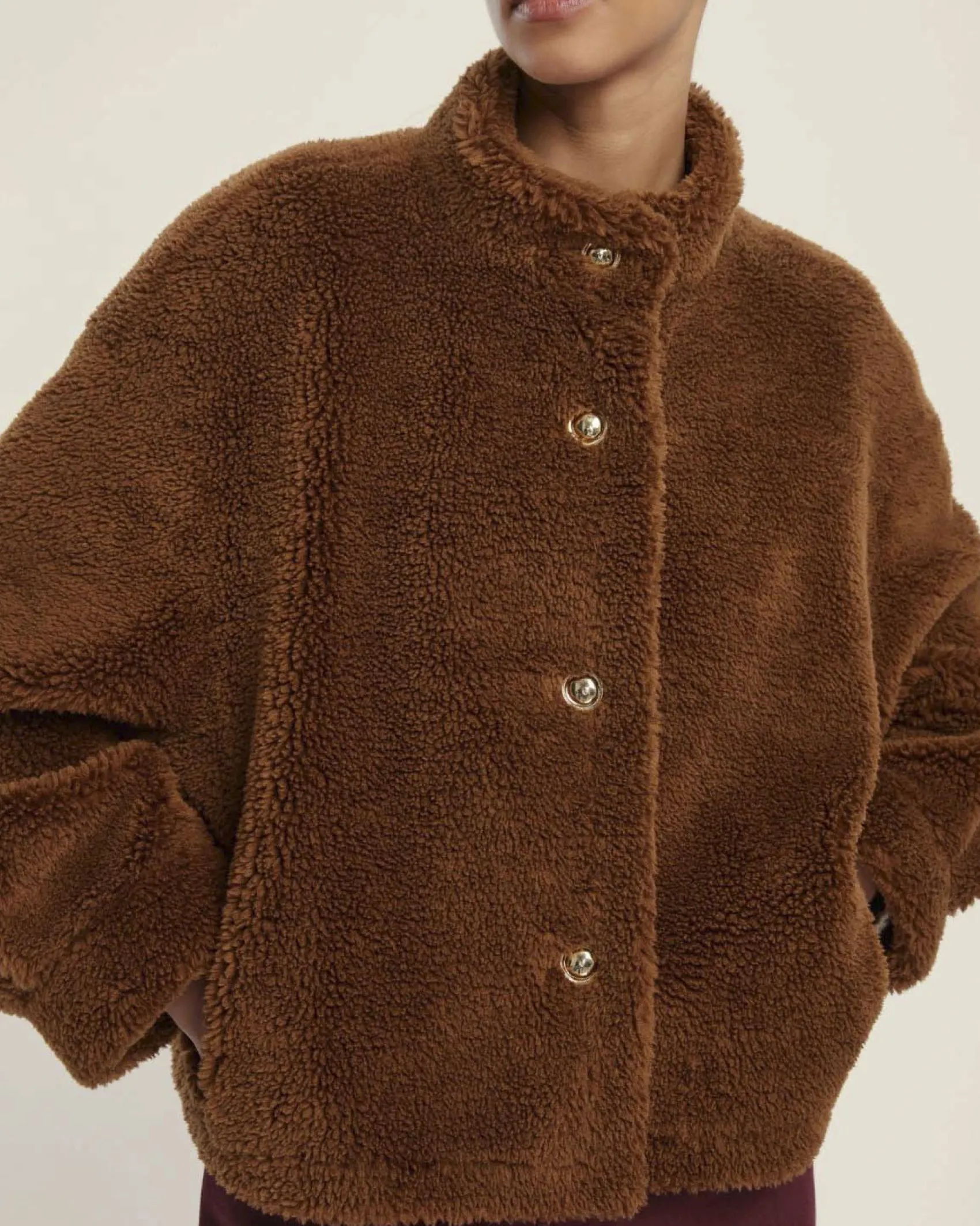 Bomber color cuoio reversibile Emme Marella in tessuto effetto teddy con elastico inserito al fondo