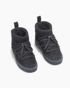 Boot Classic Sneaker Low nero in pelle scamociata e interno in montone