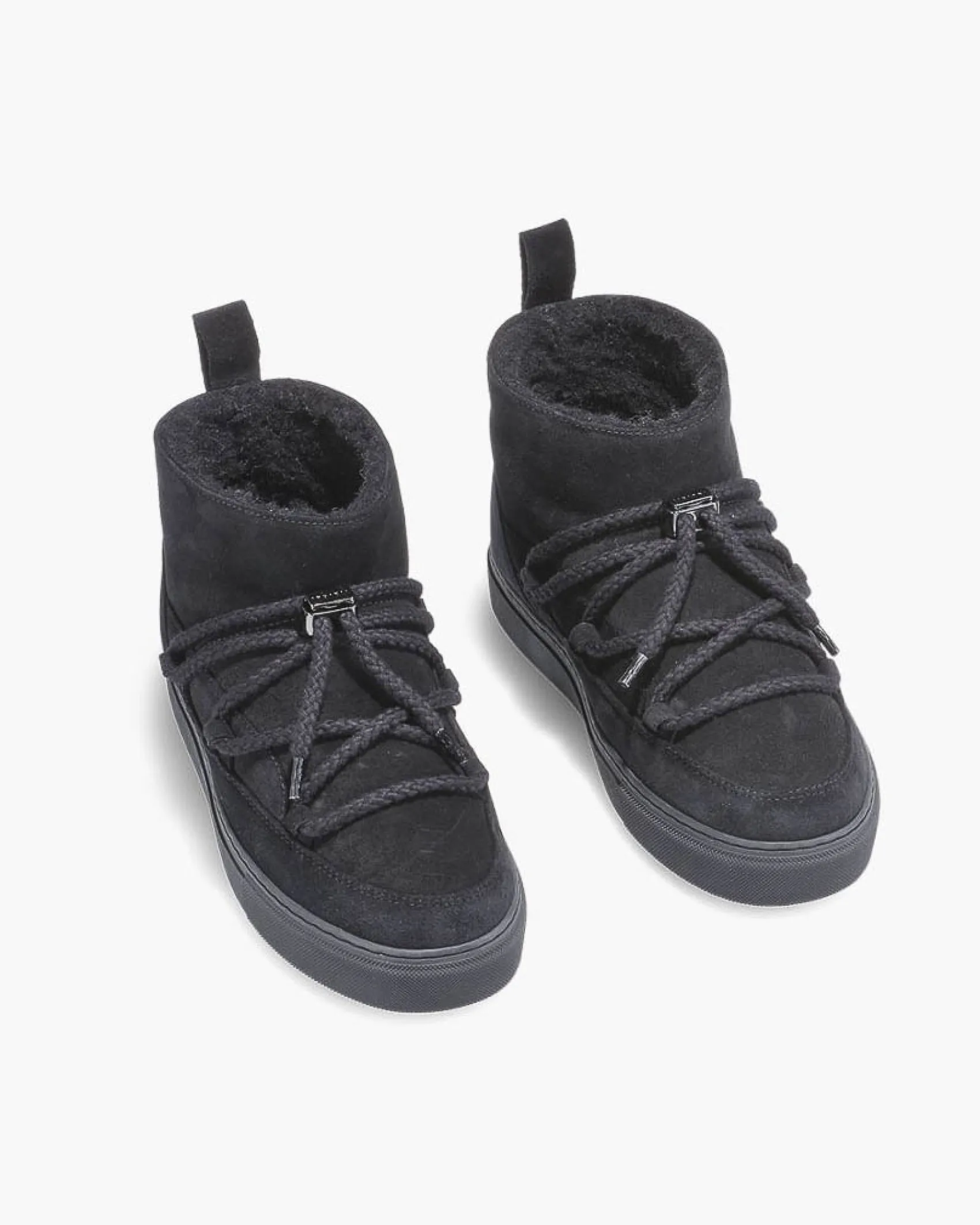 Boot Classic Sneaker Low nero in pelle scamociata e interno in montone