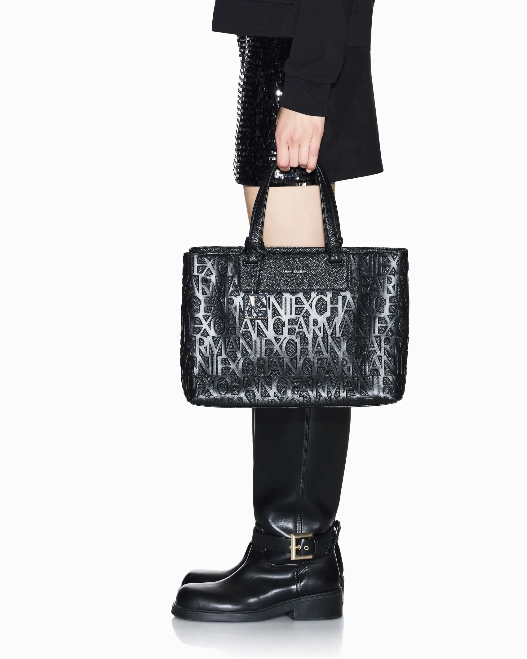 Borsa a mano Armani Exchange nera in similpelle con logo in rilievo