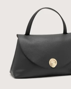 Borsa a mano nero Coccinelle Nikla Medium con patta e chiusura a girello con logo