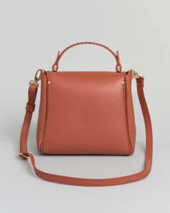 Borsa a mano Visonà misura media arancione in pelle martellata con impunture e patta di chiusura