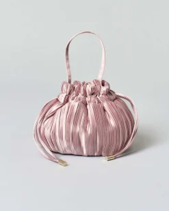 Borsa a secchiello rosa Anna Cecere in raso plissè con chiusura a coulisse