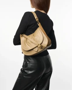 Borsa a spalla color cammello Visonà misura media in pelle martellata con patta arricciata e inserti laterali in suede