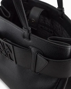 Borsa a spalla grande nera in similpelle martellata con maxi fibbia logo tono su tono