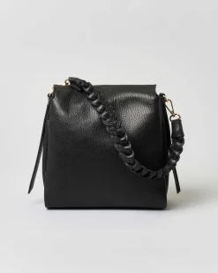 Borsa a spalla nera in pelle martellata con spallaccio intrecciato e chiusura a busta
