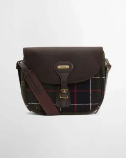Borsa a tracolla Barbour Cromarty in tartan verde e blu in misto lana con patella di chiusura in similpelle marrone