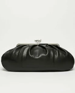 Borsa Cristin Weekend Max Mara in pelle nera con tracolla a nastro e tasca porta oggetti