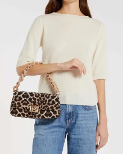 Borsa Emily Marella in tessuto a fantasia animalier con catena a intreccio e patta con fibbia logo dorata