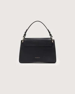 Borsa nera C-me small in pelle martellata con fibbia logo sulla patta di chiusura