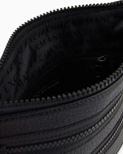 Borsa piatta Armani Exchange nera in similpelle martellata