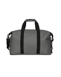 Borsa Rains Weekend Bag grigia in tessuto impermeabile effetto gommato con tracolla removibile