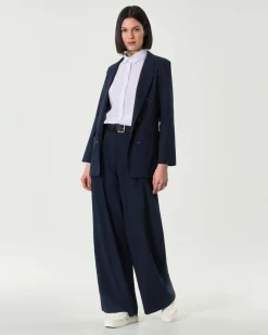Camicia classica bianca in popeline di cotone con chiusura a bottoni all'inglese