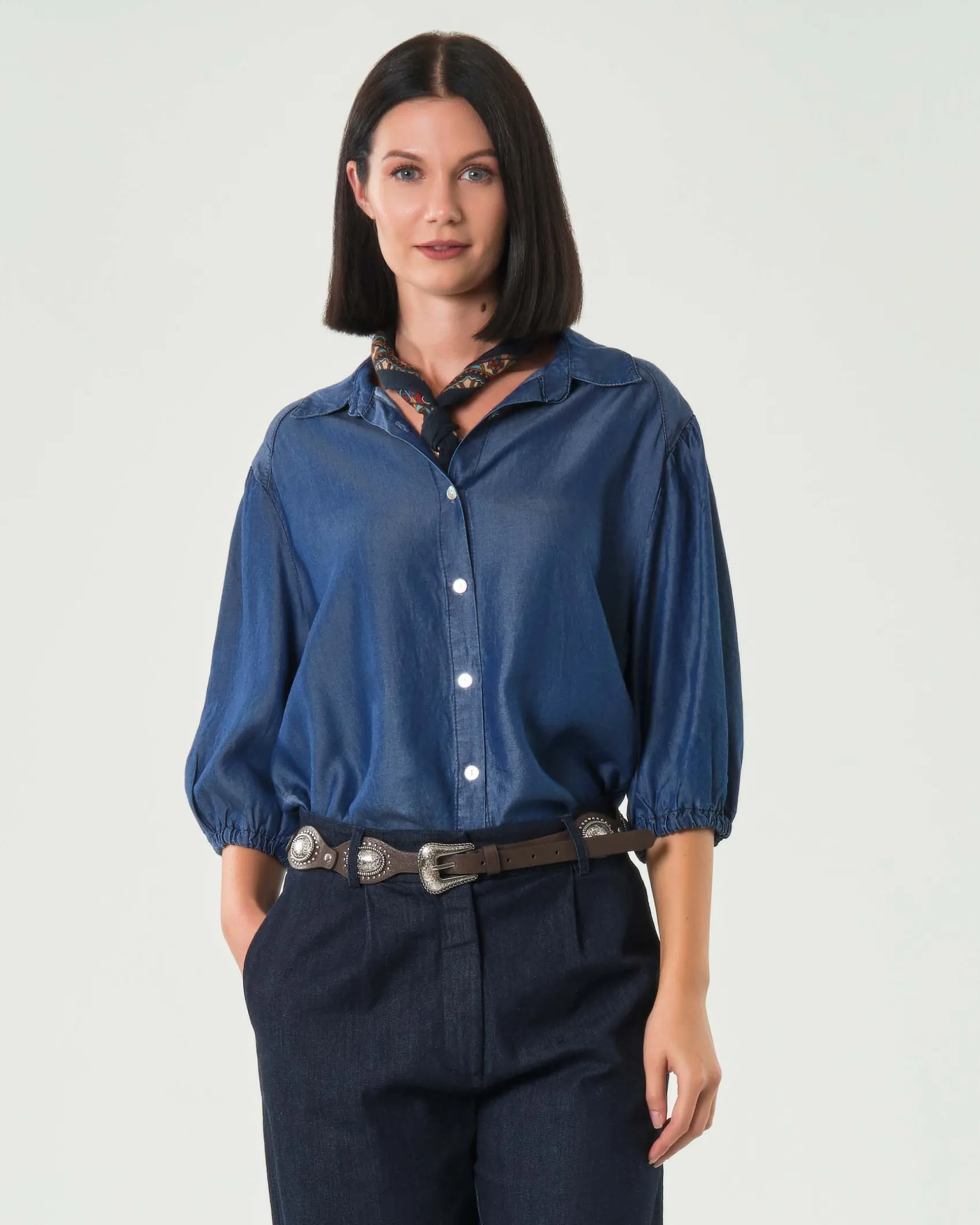 Camicia Hlo! blu stone washed chambray con maniche tre quarti a sbuffo
