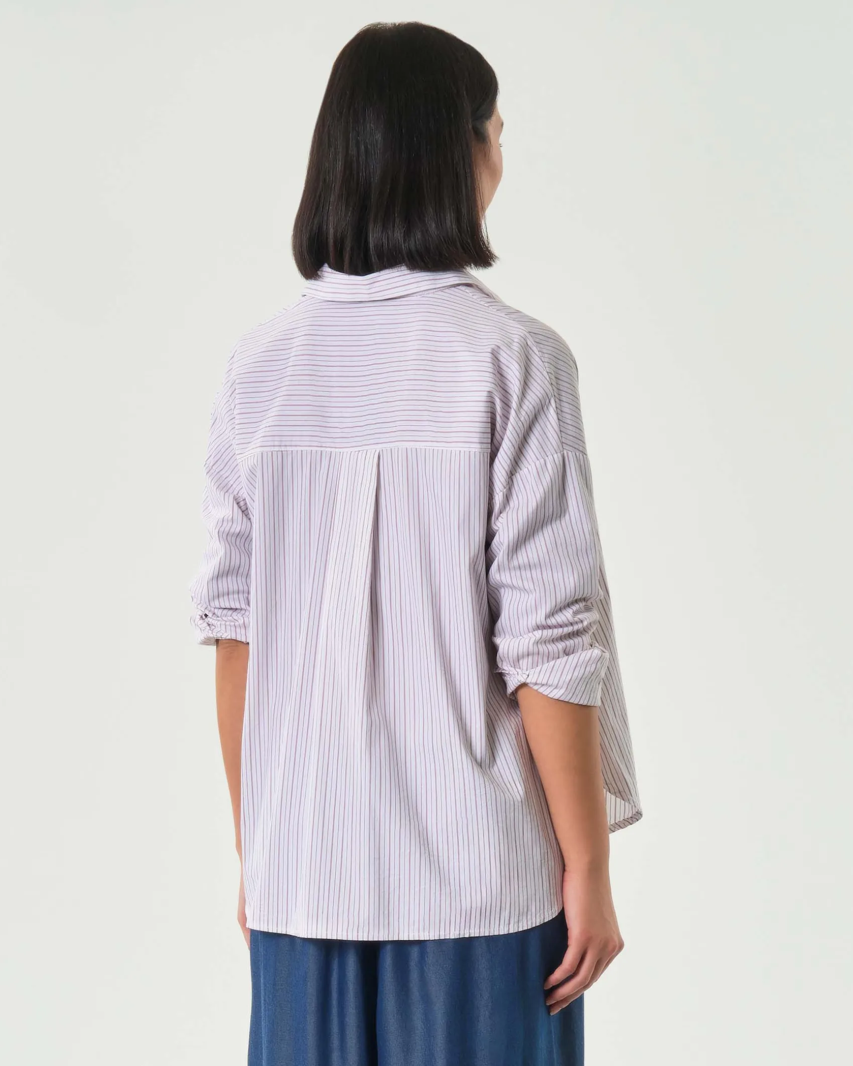 Camicia Hlo! over bianca a righine bordeaux in misto cotone