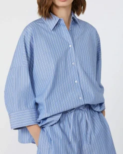 Camicia oversize azzurra a righe bianche Weekend Max Mara in popeline di cotone