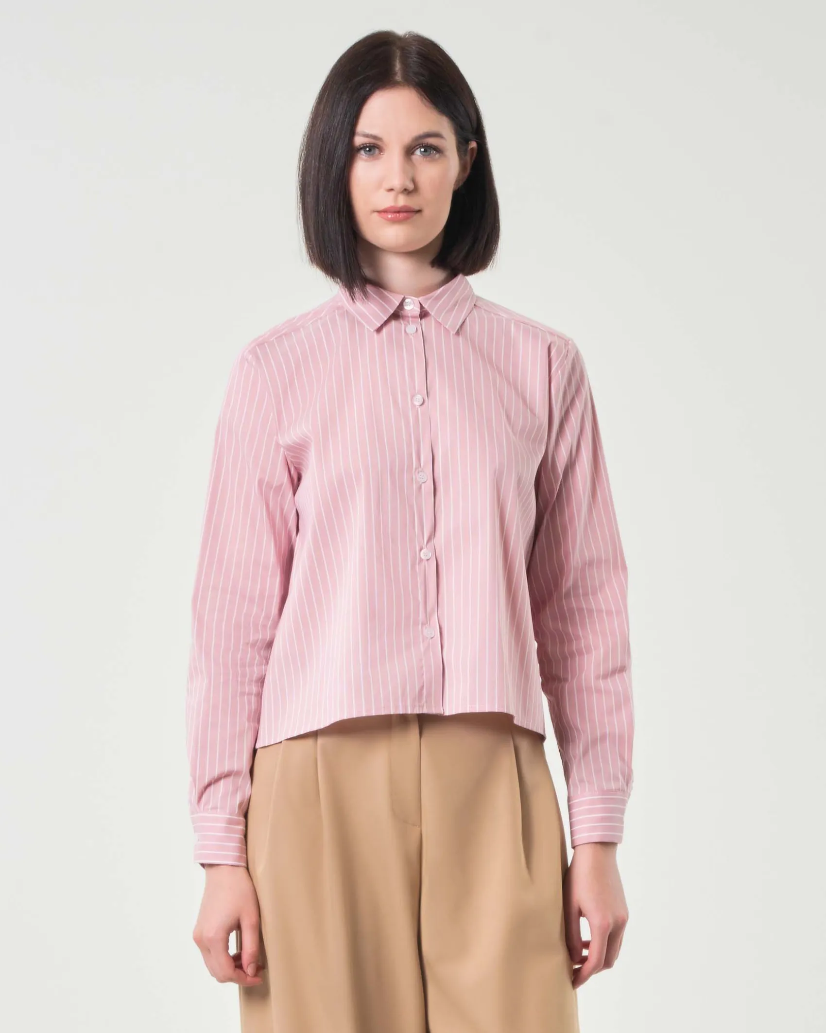 Camicia rosa cropped in misto cotone a righe bianche