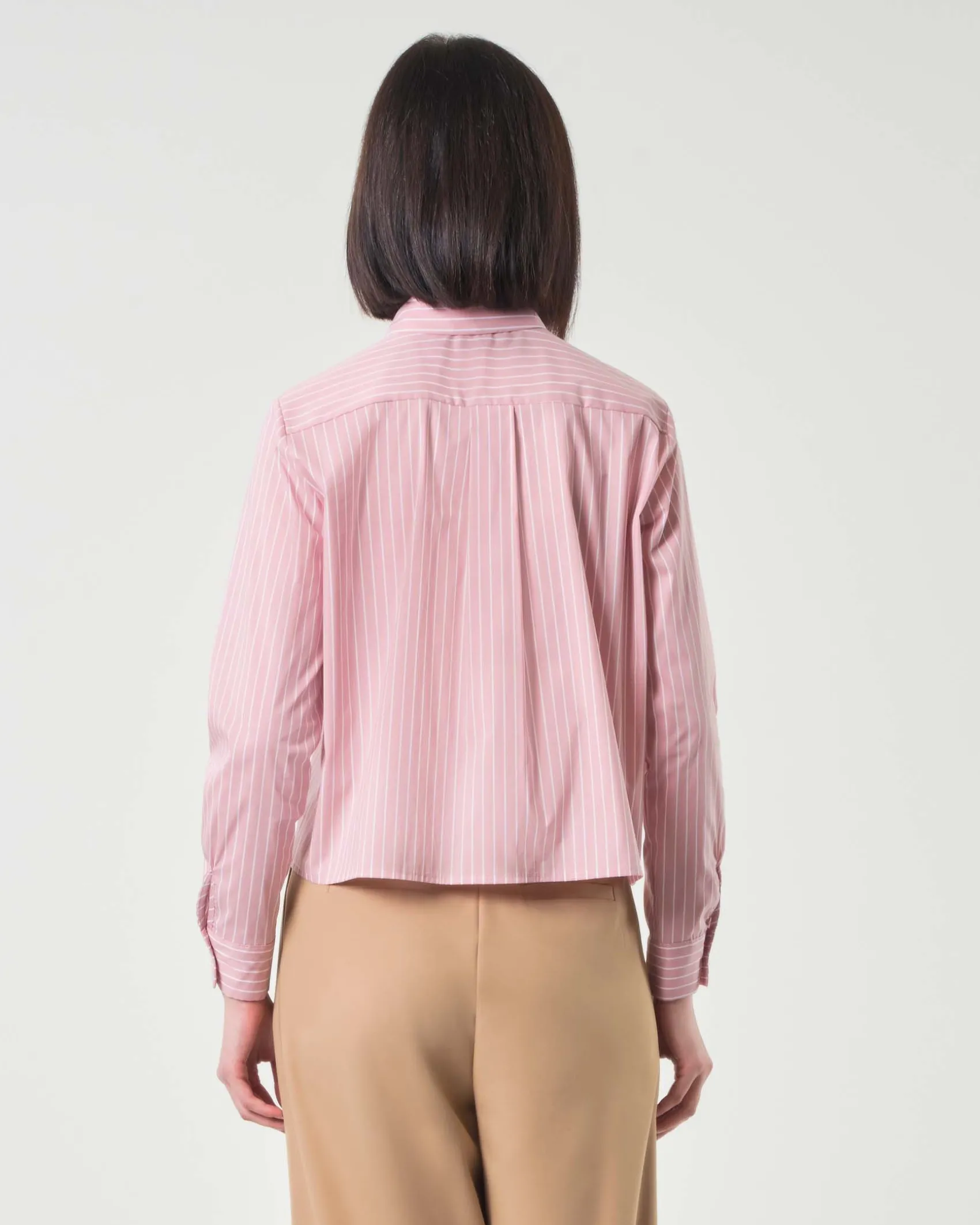 Camicia rosa cropped in misto cotone a righe bianche