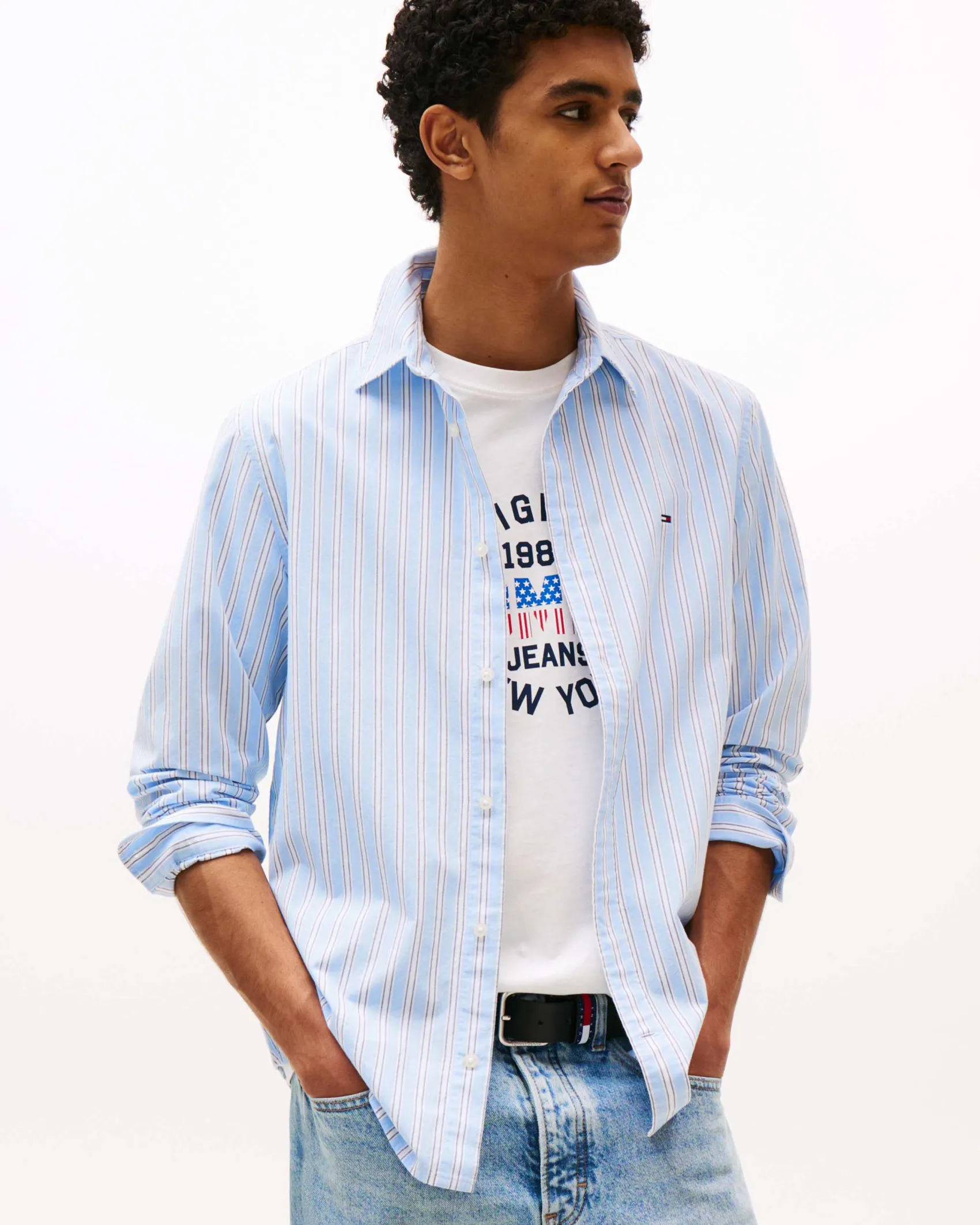 Camicia Tommy Jeans azzurra in popeline di cotone con righe bianche