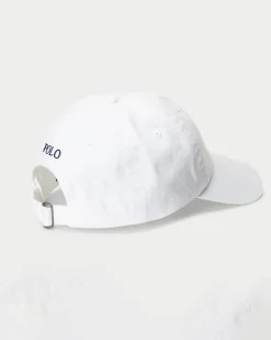 Cappellino bianco in cotone con logo ricamato sul frontino a contrasto di colore