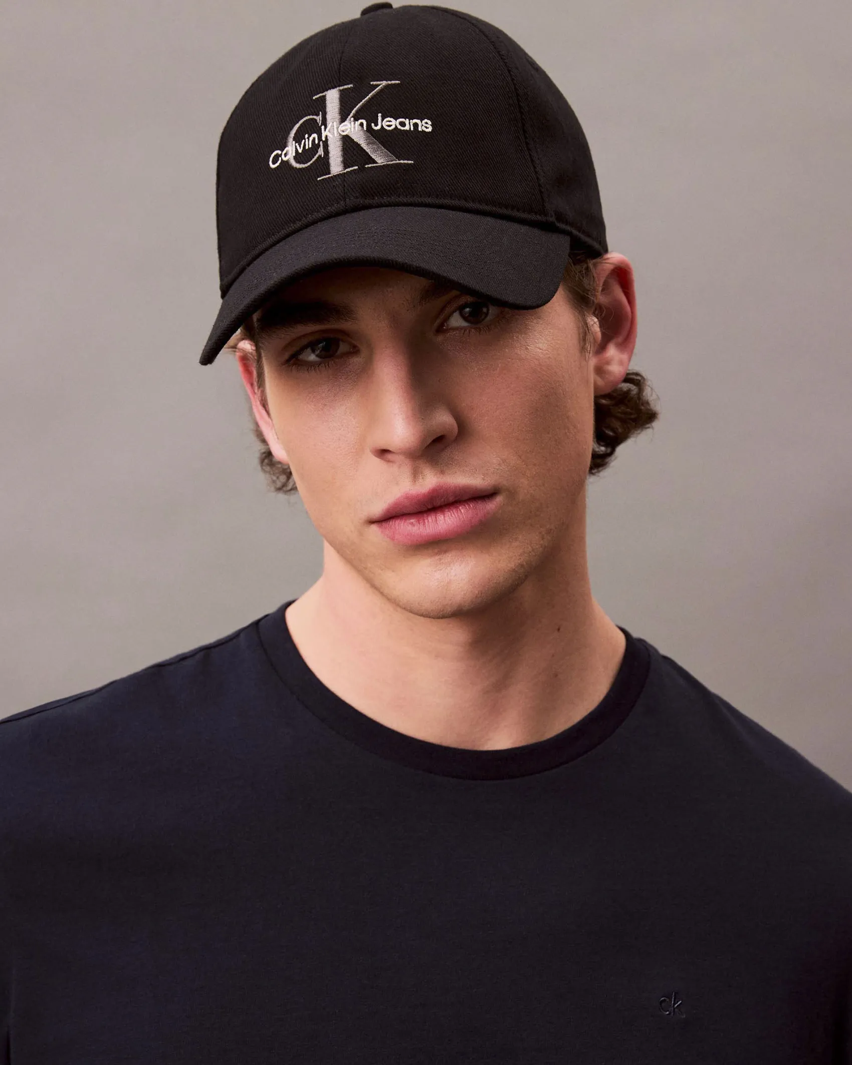 Cappellino Calvin Klein Jeans nero in cotone con frontino