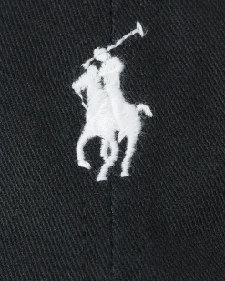 Cappellino nero in cotone con logo ricamato sul frontino a contrasto di colore