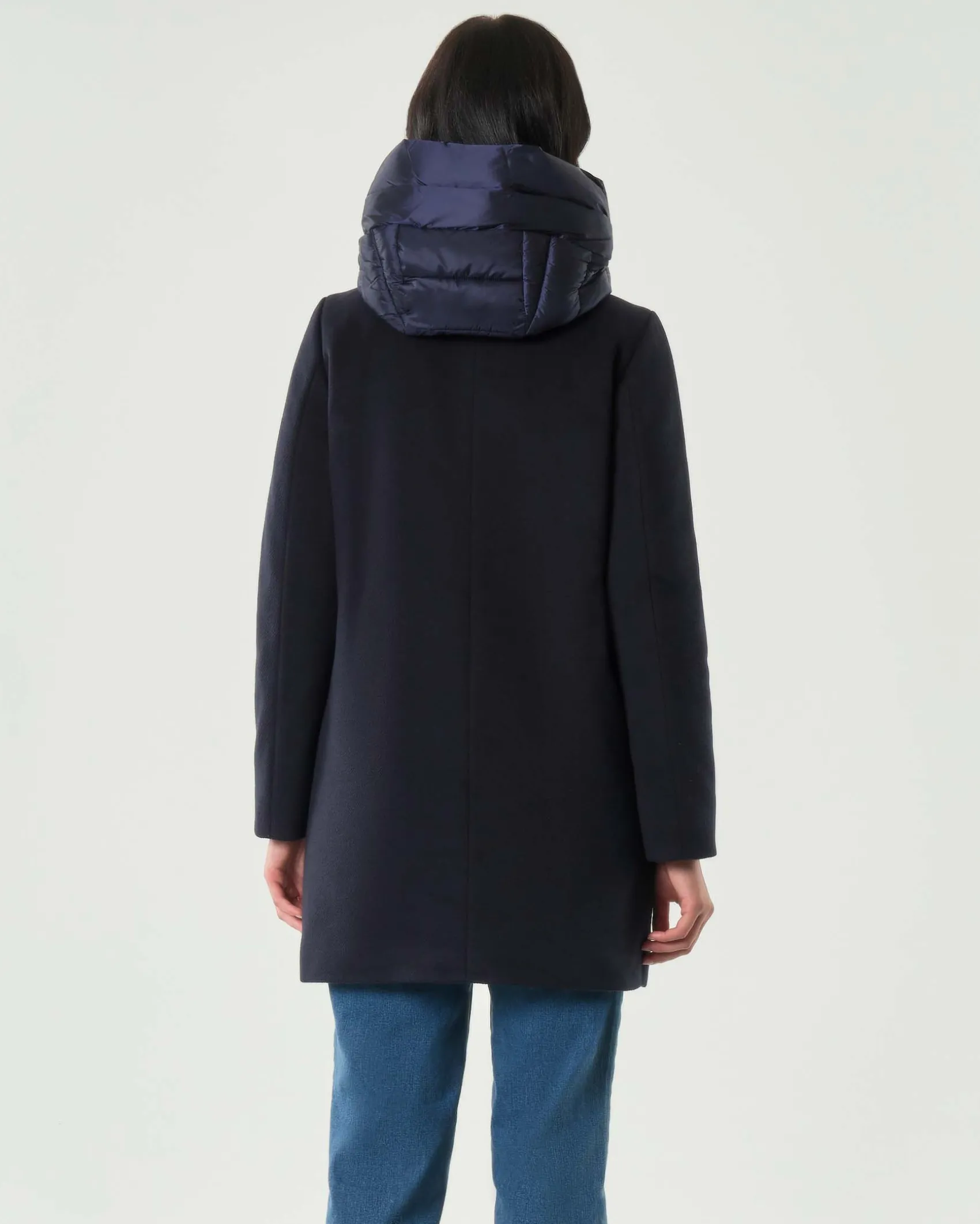 Cappotto blu Emme Marella in tessuto diagonale con pettorina e cappuccio imbottiti in nylon removibili