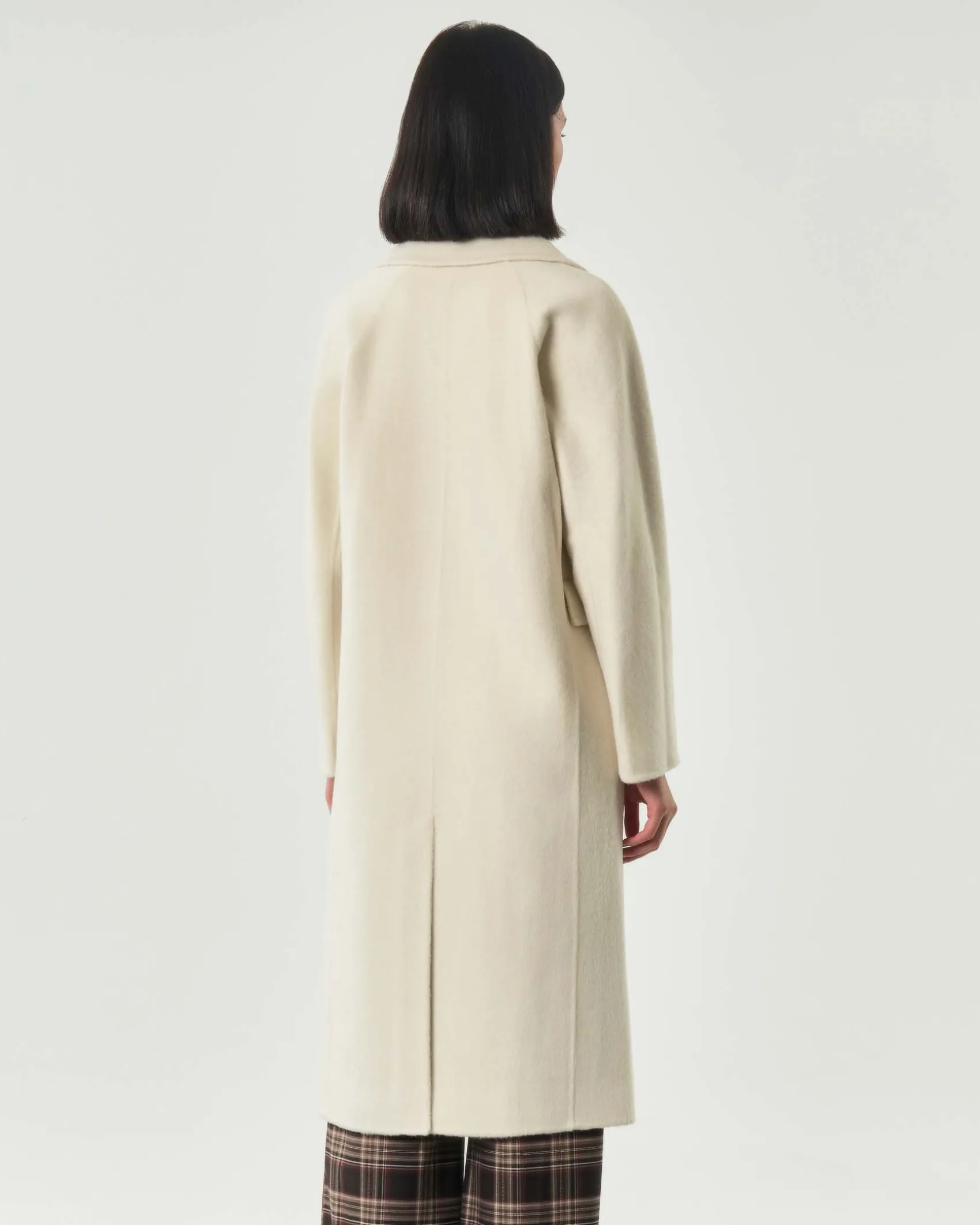 Cappotto color panna Hlo! doppiopetto in double di misto lana con scollo a rever