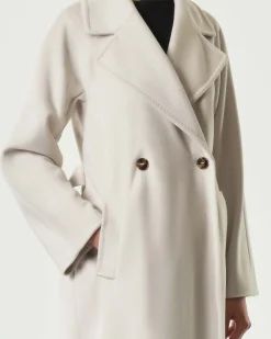 Cappotto doppiopetto color gesso Emme Marella in panno soft di viscosa con cintura in vita