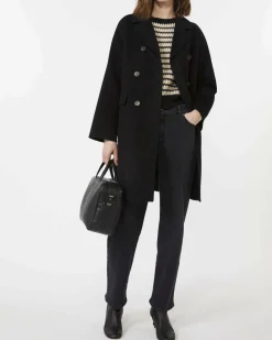 Cappotto nero doppiopetto Weekend Max Mara in doppio drap di pura lana con retro imbottito e trapuntato