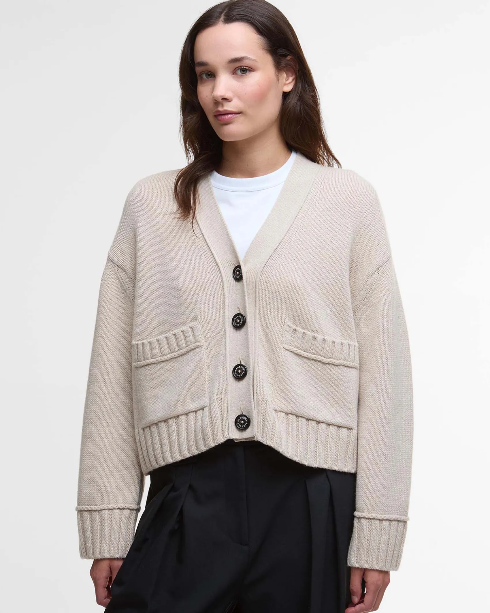 Cardigan cropped beige Barbour Faye in cotone e lana con scollo a V